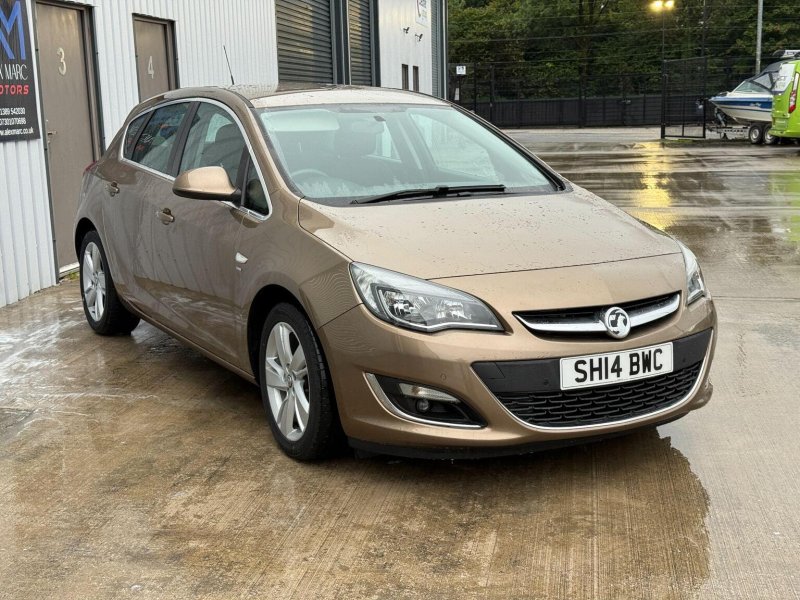 VAUXHALL ASTRA 1.6 16v SRi Auto Euro 5 5dr